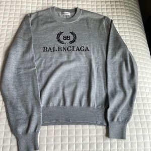 Like New Balenciaga Logo Gray sweater Small